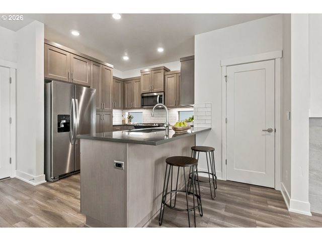 5727 Se 79TH Ave, Hillsboro, OR 97123