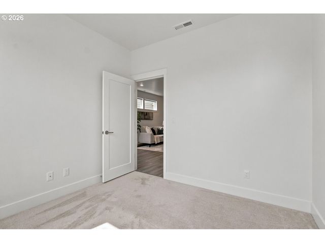5727 Se 79TH Ave, Hillsboro, OR 97123