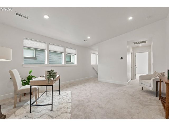 5727 Se 79TH Ave, Hillsboro, OR 97123