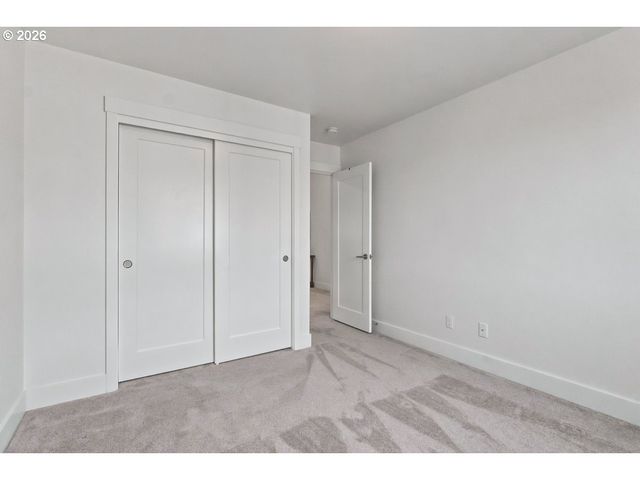5727 Se 79TH Ave, Hillsboro, OR 97123