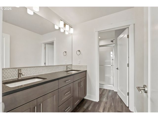 5727 Se 79TH Ave, Hillsboro, OR 97123