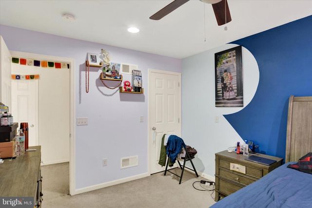 23 HAMLET CIRCLE, Mechanicsburg, PA 17050
