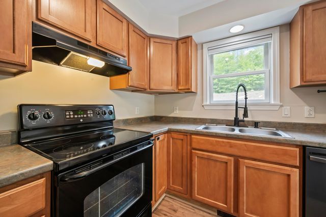 72 Conway Road, Madison, NH 03849