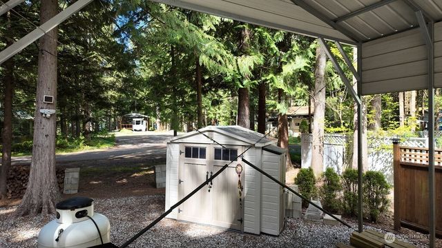 2042 Dogwood Drive, Maple Falls, WA 98266