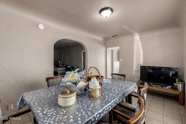 6520 S 28TH Street, Phoenix, AZ 85042
