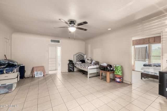 6520 S 28TH Street, Phoenix, AZ 85042