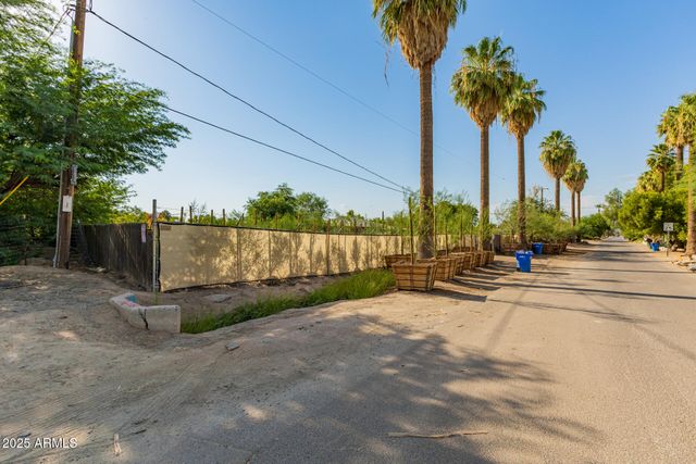 6520 S 28TH Street, Phoenix, AZ 85042