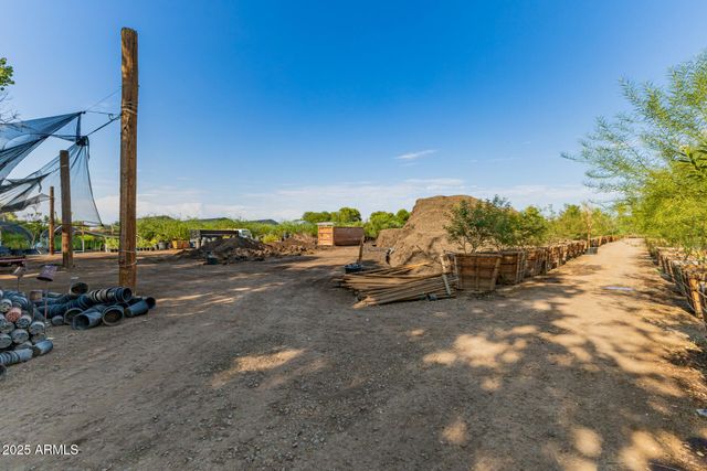 6520 S 28TH Street, Phoenix, AZ 85042