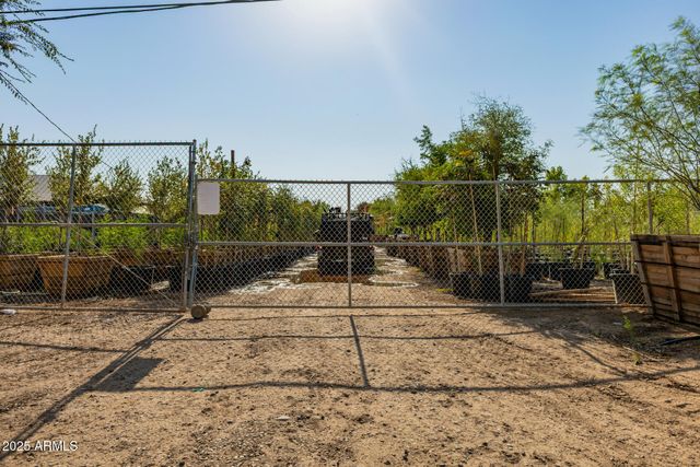 6520 S 28TH Street, Phoenix, AZ 85042