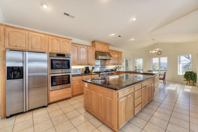 24200 Golden Ridge Dr, Volcano, CA 95689
