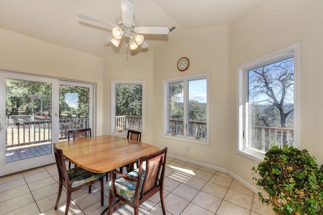 24200 Golden Ridge Dr, Volcano, CA 95689