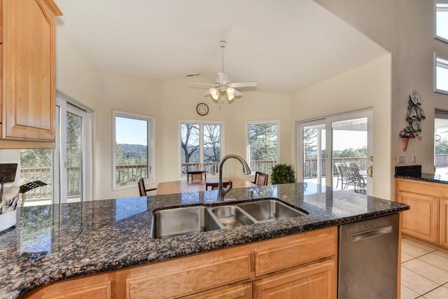24200 Golden Ridge Dr, Volcano, CA 95689
