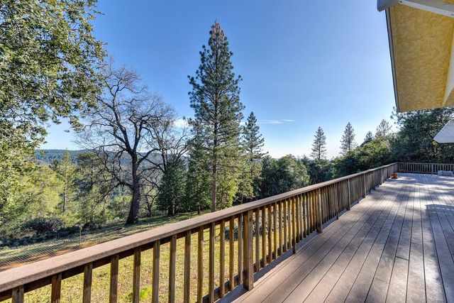 24200 Golden Ridge Dr, Volcano, CA 95689