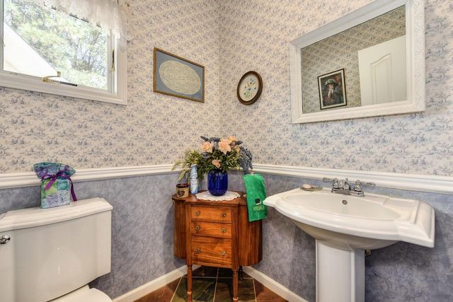 24200 Golden Ridge Dr, Volcano, CA 95689