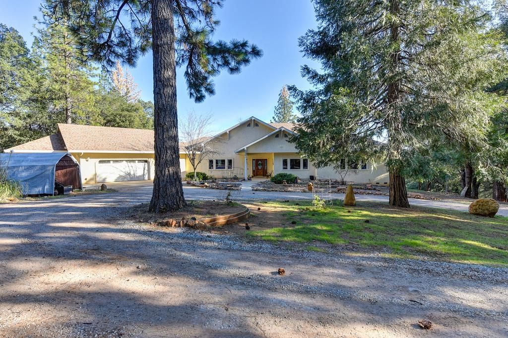 24200 Golden Ridge Dr, Volcano, CA 95689