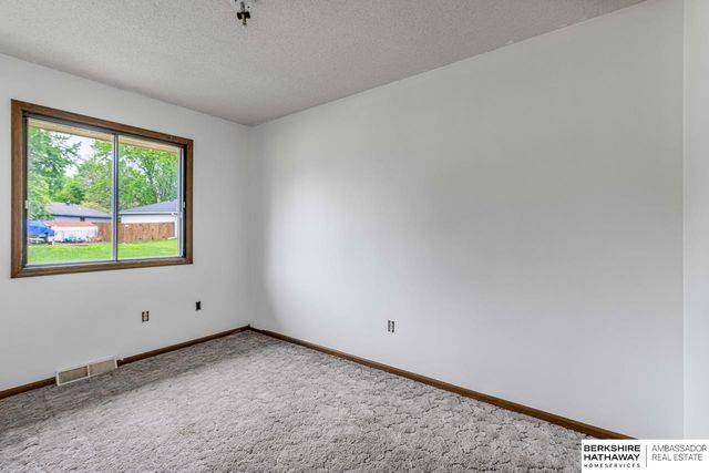 2250 Sunrise Drive, Blair, NE 68008