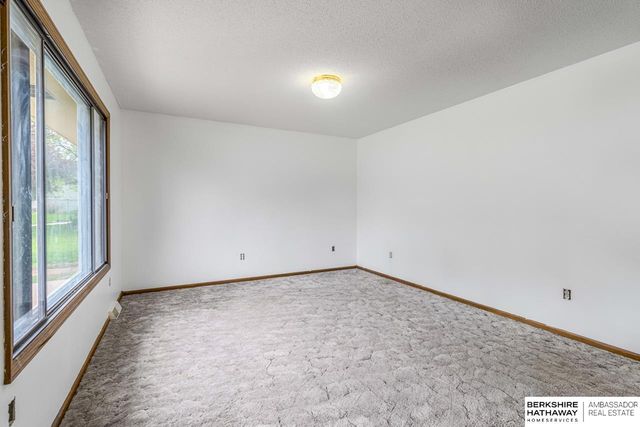 2250 Sunrise Drive, Blair, NE 68008