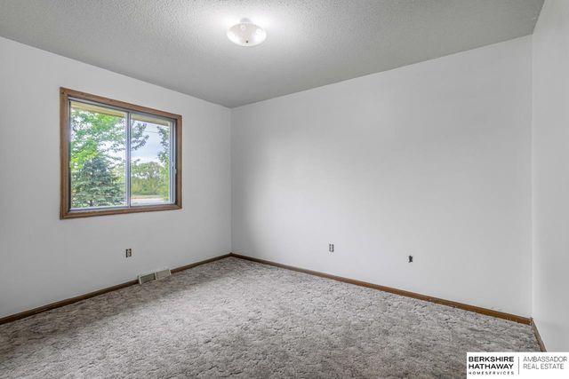 2250 Sunrise Drive, Blair, NE 68008