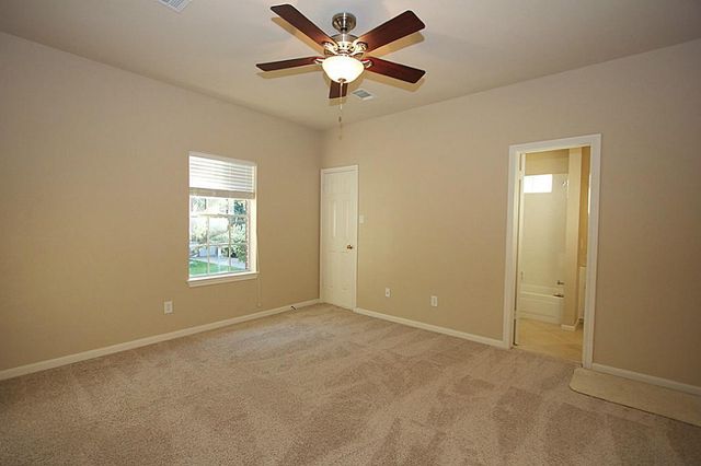 1615 Green Leaf Oaks Drive, Sugar Land, TX 77479