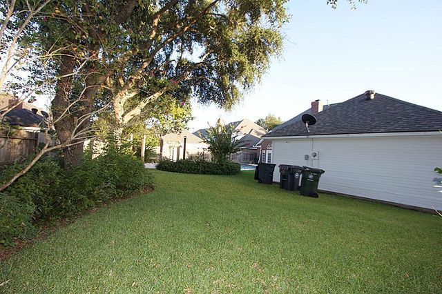 1615 Green Leaf Oaks Drive, Sugar Land, TX 77479