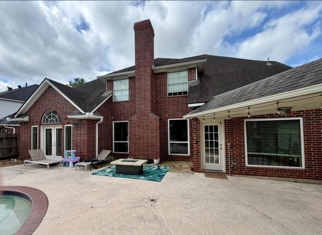 1615 Green Leaf Oaks Drive, Sugar Land, TX 77479