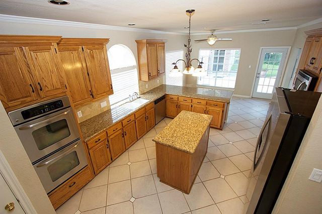 1615 Green Leaf Oaks Drive, Sugar Land, TX 77479