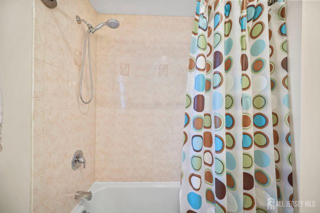 414 fairview Avenue, Colonia, NJ 07067