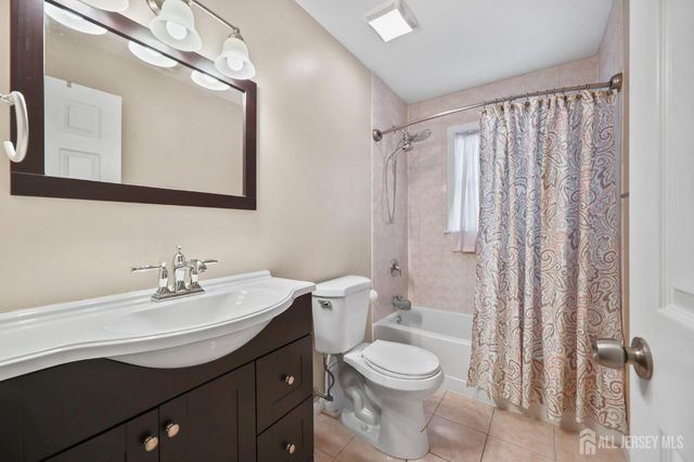 414 fairview Avenue, Colonia, NJ 07067
