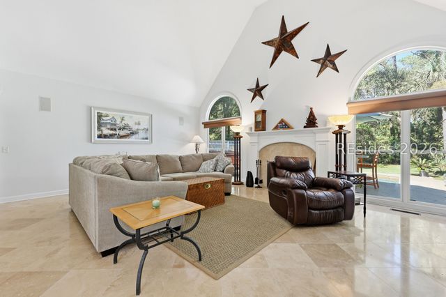 49 Widewater Rd, Hilton Head Island, SC 29926