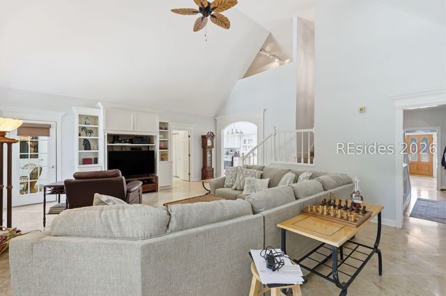 49 Widewater Rd, Hilton Head Island, SC 29926