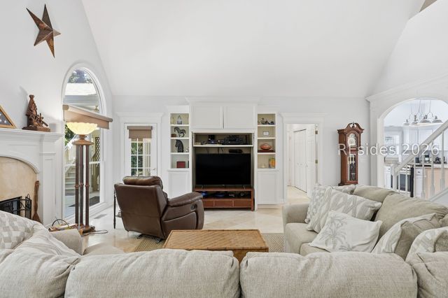 49 Widewater Rd, Hilton Head Island, SC 29926