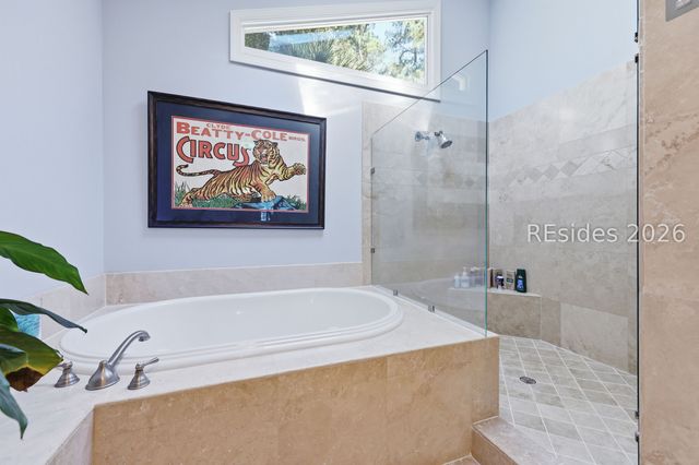 49 Widewater Rd, Hilton Head Island, SC 29926