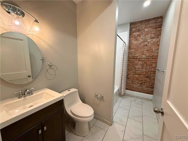 205 East Jefferson Street 3A, Syracuse, NY 13202