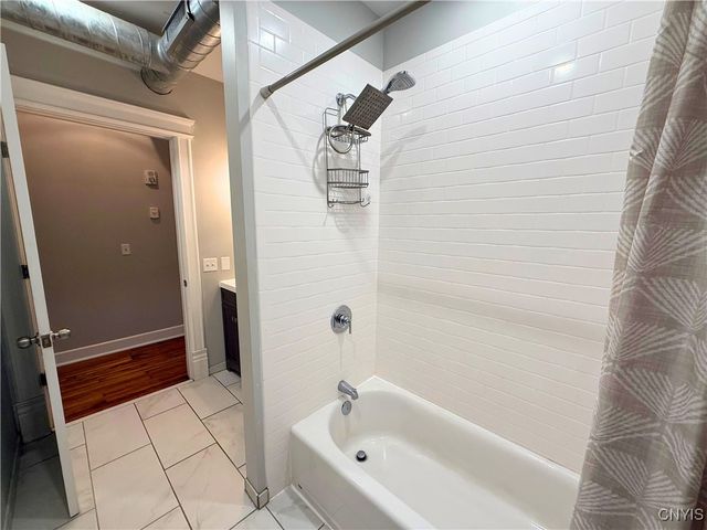 205 East Jefferson Street 3A, Syracuse, NY 13202