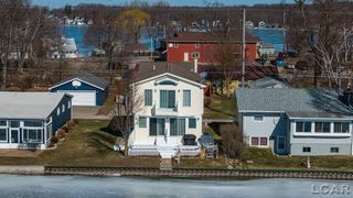 9920 W Ferndale Drive, Manitou Beach, MI 49253