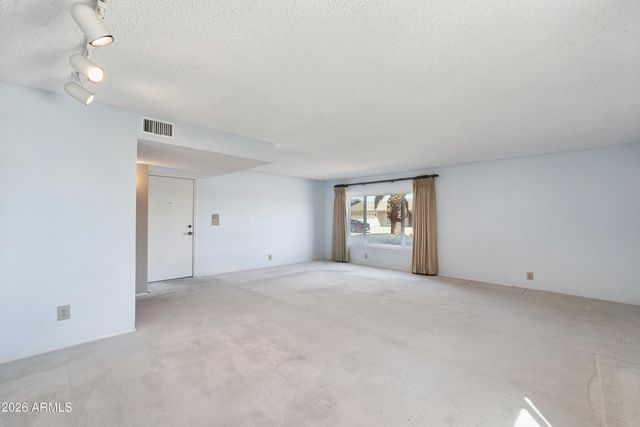4261 E Yawepe Street, Phoenix, AZ 85044