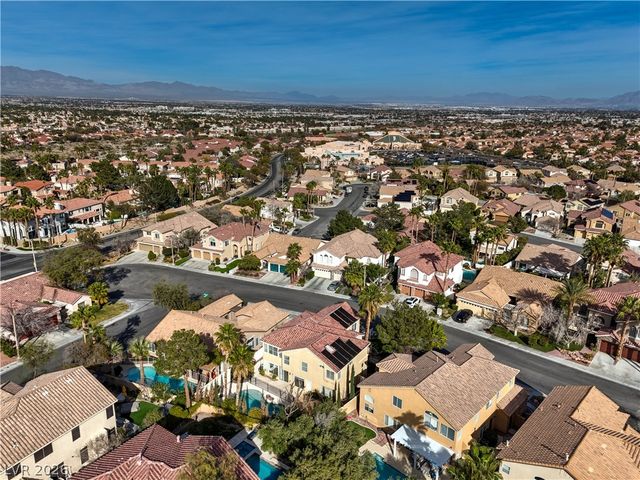 1717 Double Arch Court, Las Vegas, NV 89128