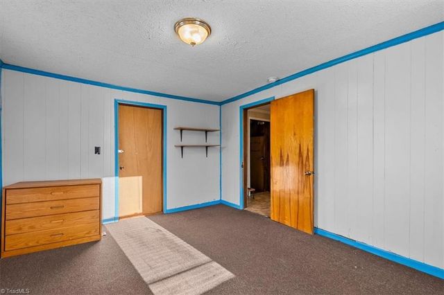 1060 N Scales Street, Reidsville, NC 27320