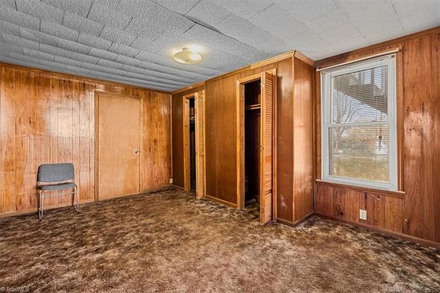 1060 N Scales Street, Reidsville, NC 27320