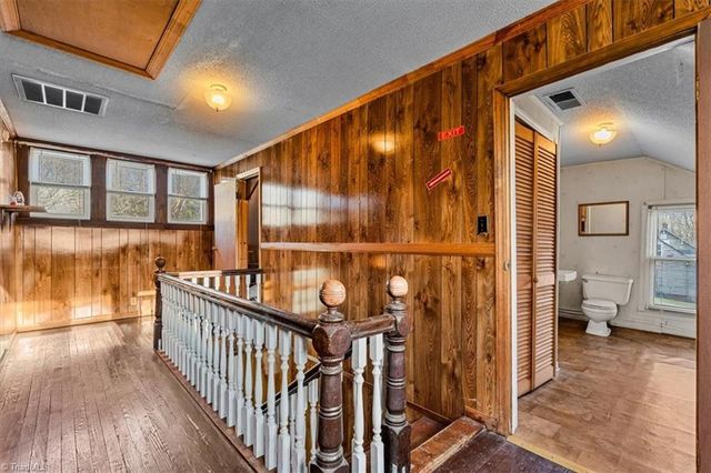 1060 N Scales Street, Reidsville, NC 27320