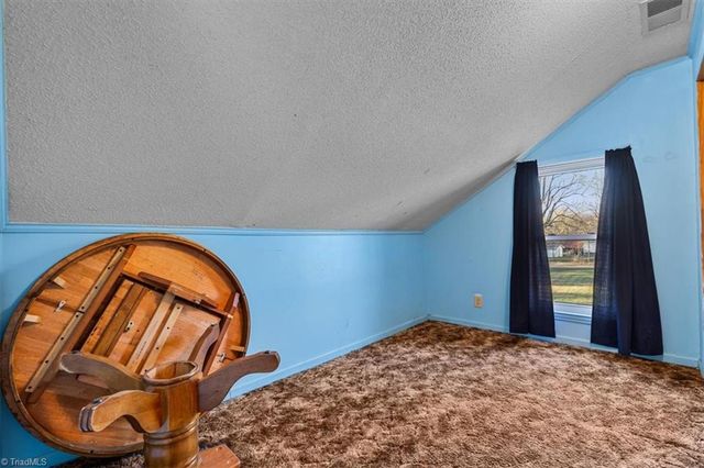 1060 N Scales Street, Reidsville, NC 27320