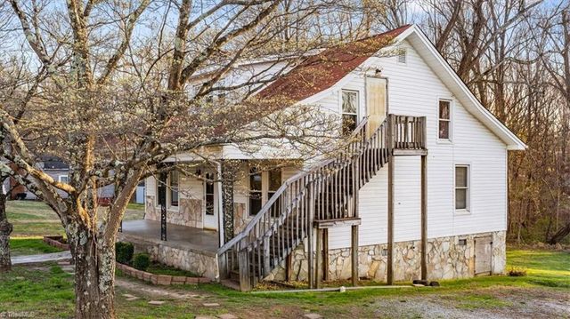 1060 N Scales Street, Reidsville, NC 27320