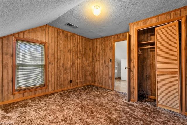 1060 N Scales Street, Reidsville, NC 27320