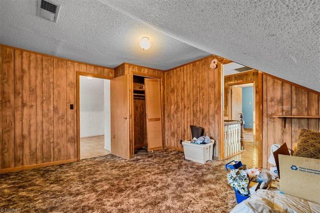 1060 N Scales Street, Reidsville, NC 27320