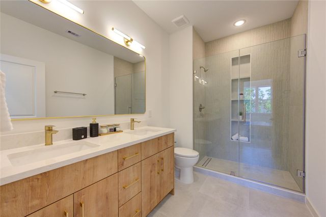 7120 Eastwood Street, Houston, TX 77021