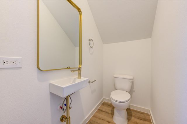 7120 Eastwood Street, Houston, TX 77021