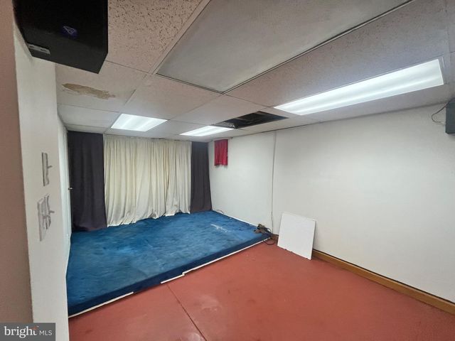 600 W CHEW AVE, Philadelphia, PA 19120