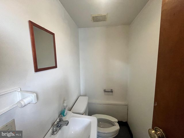 600 W CHEW AVE, Philadelphia, PA 19120