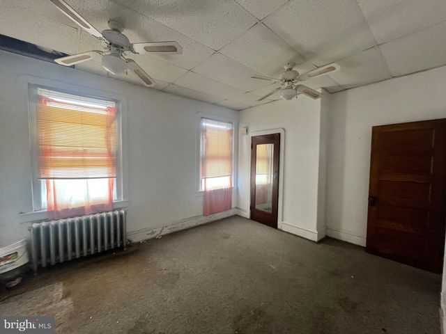 600 W CHEW AVE, Philadelphia, PA 19120