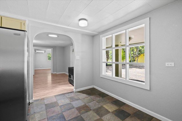 1950 SE Portola Drive, Grants Pass, OR 97526